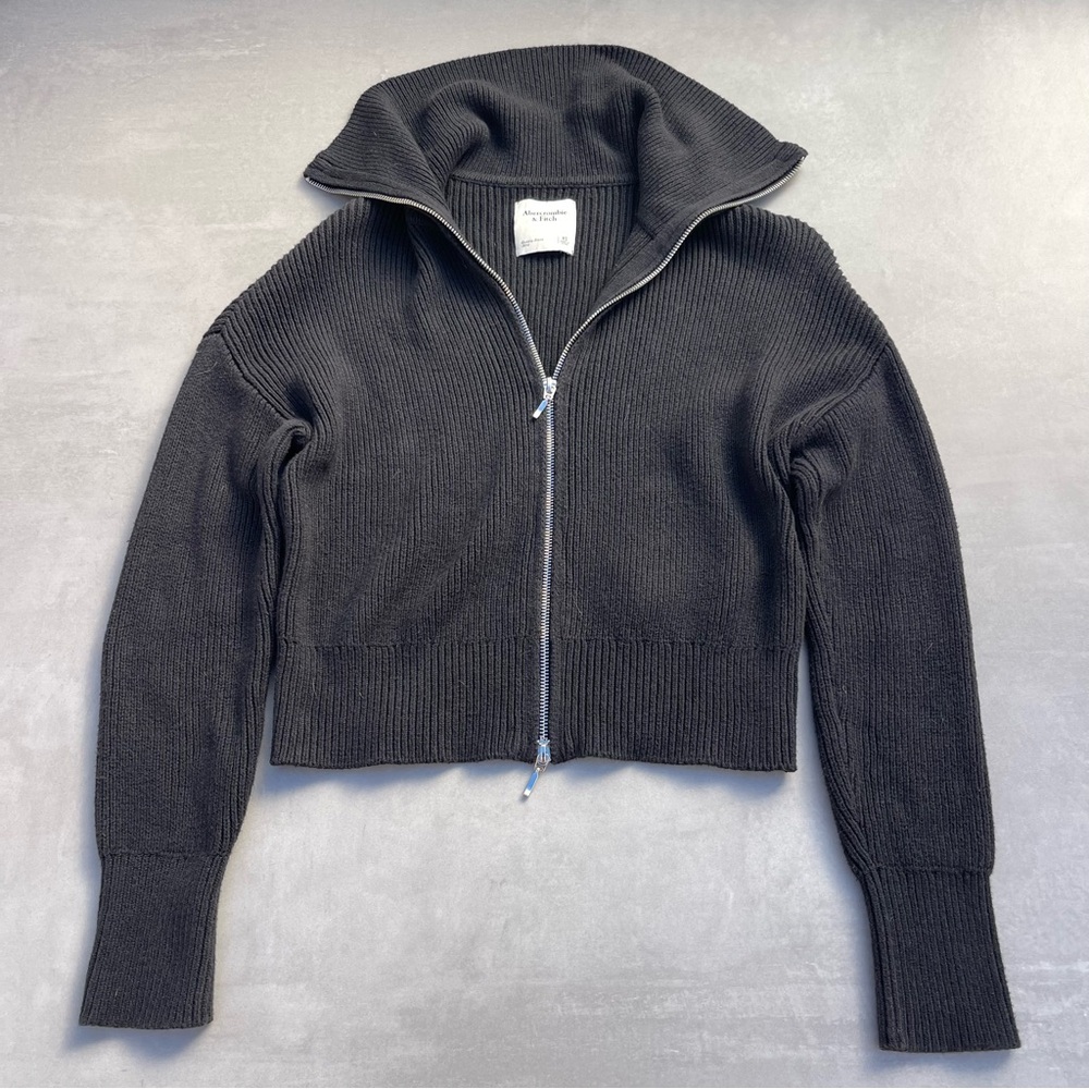 Abercrombie & Fitch Black Zip-Up Ribbed Sweater - Picture 7 of 7